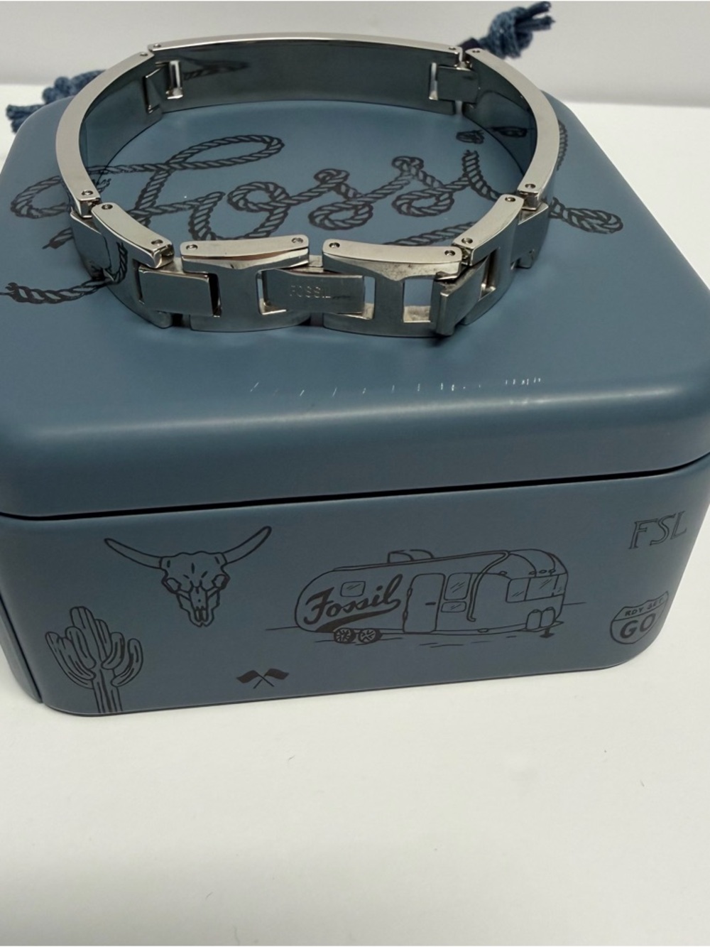 Fossil Men's Brushed Silver Stainless Steel ID Bracelet - Picture 4 of 7